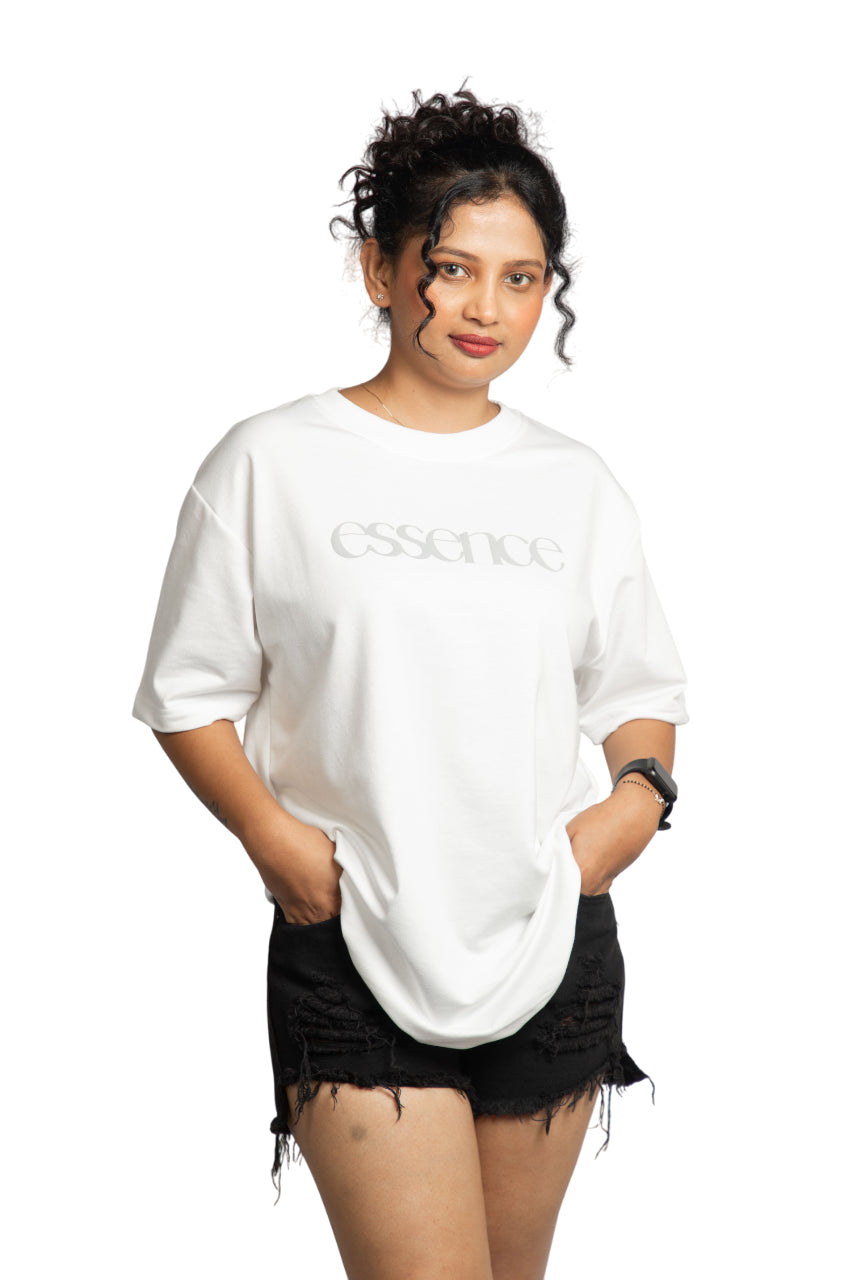 "Essence OVERSIZED T-SHIRT WHITE"